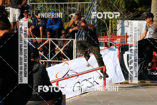 Buy your photos of the eventCampeonato Brasileiro de Skate Street Amador on Fotop
