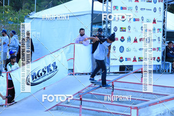 Buy your photos of the eventCampeonato Brasileiro de Skate Street Amador on Fotop