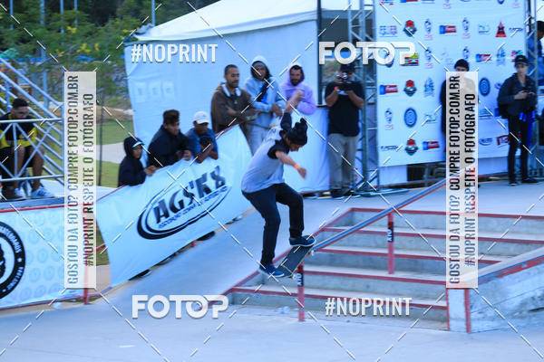 Buy your photos of the eventCampeonato Brasileiro de Skate Street Amador on Fotop