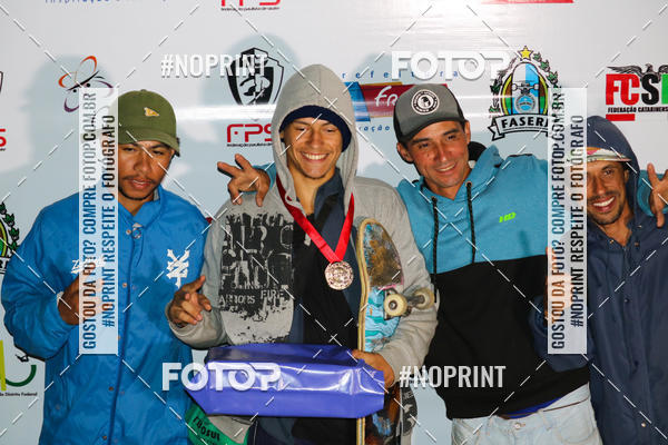 Buy your photos of the eventCampeonato Brasileiro de Skate Street Amador on Fotop