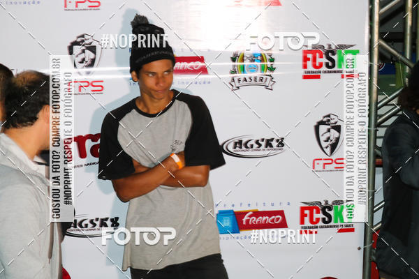 Buy your photos of the eventCampeonato Brasileiro de Skate Street Amador on Fotop
