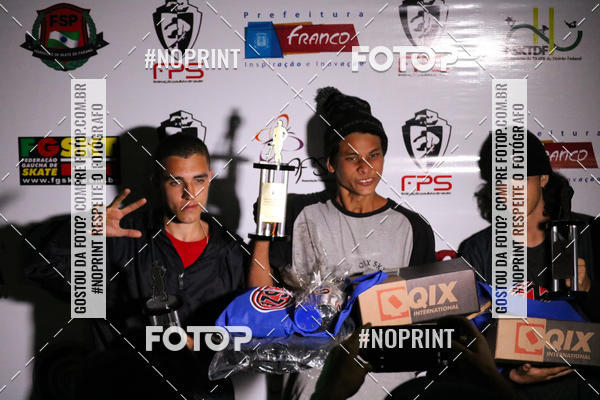 Buy your photos of the eventCampeonato Brasileiro de Skate Street Amador on Fotop
