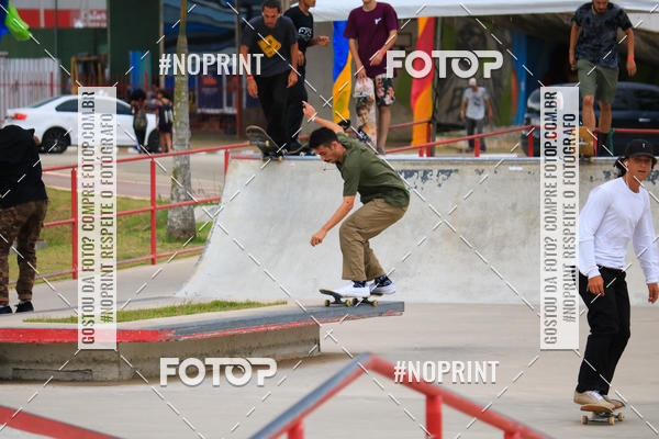 Buy your photos of the eventCampeonato Brasileiro de Skate Street Amador on Fotop