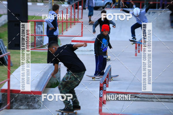 Buy your photos of the eventCampeonato Brasileiro de Skate Street Amador on Fotop