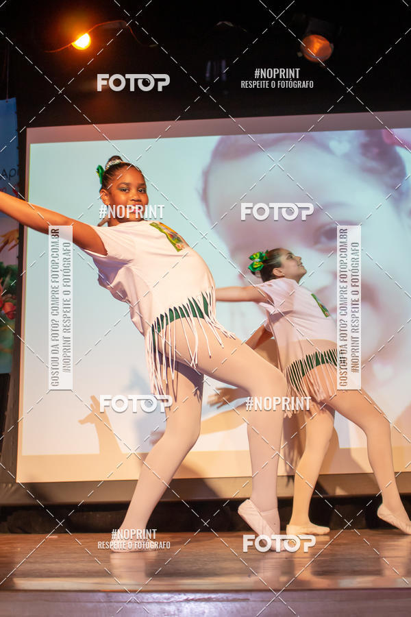 Buy your photos of the eventO Segredo das Fadas on Fotop