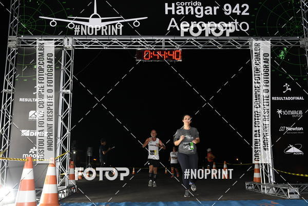 Achetez vos photos de l'�v�nementCorrida Hangar 942 � Aeroporto Carlos Prates sur Fotop