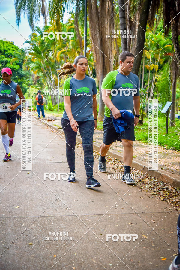 Buy your photos of the eventPark Run on Fotop
