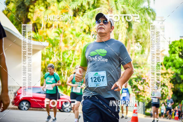 Buy your photos of the eventPark Run on Fotop