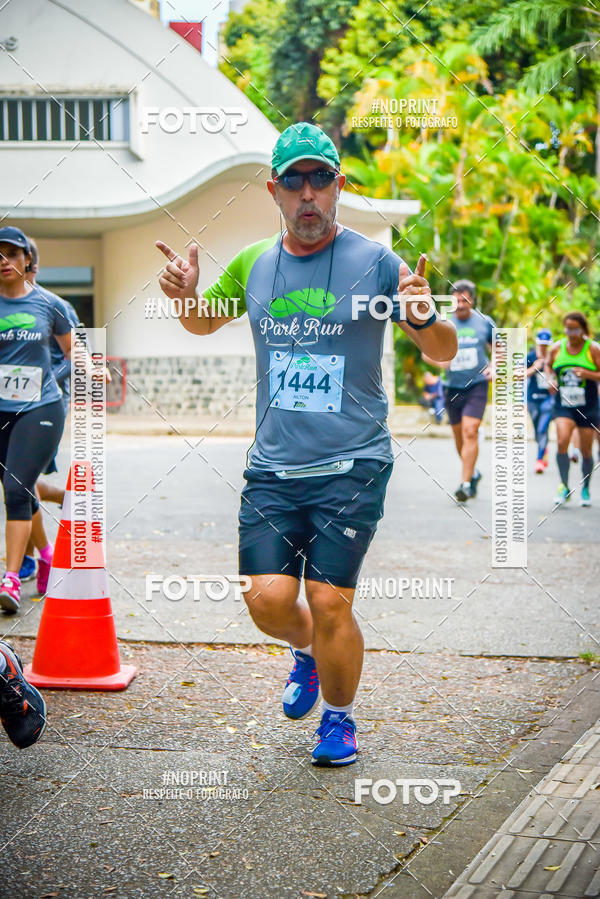 Buy your photos of the eventPark Run on Fotop