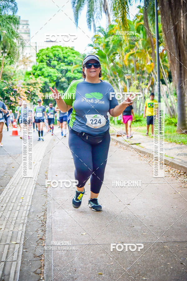 Buy your photos of the eventPark Run on Fotop