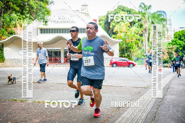 Buy your photos of the eventPark Run on Fotop