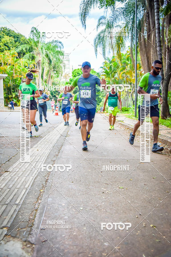Buy your photos of the eventPark Run on Fotop