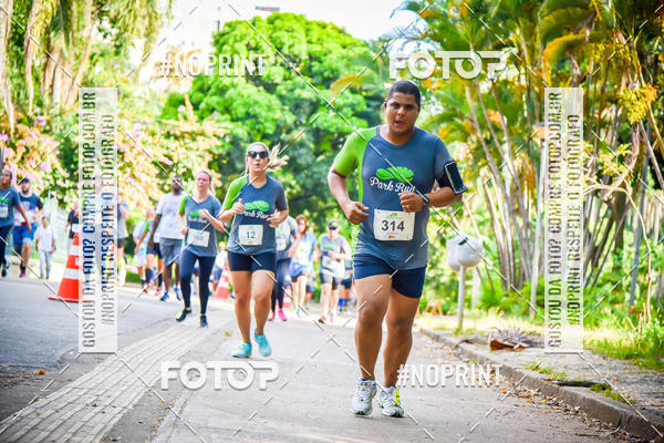 Buy your photos of the eventPark Run on Fotop