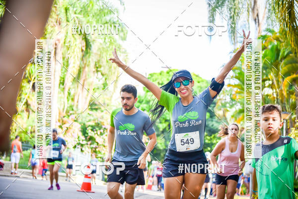 Buy your photos of the eventPark Run on Fotop