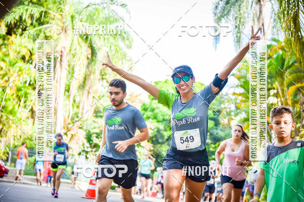Buy your photos of the eventPark Run on Fotop