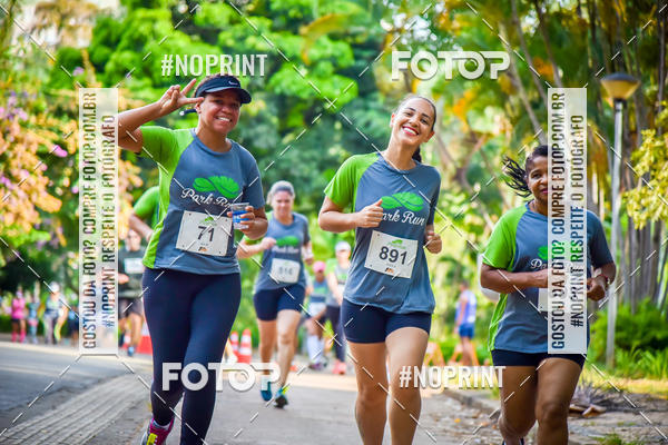 Buy your photos of the eventPark Run on Fotop