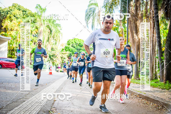 Buy your photos of the eventPark Run on Fotop