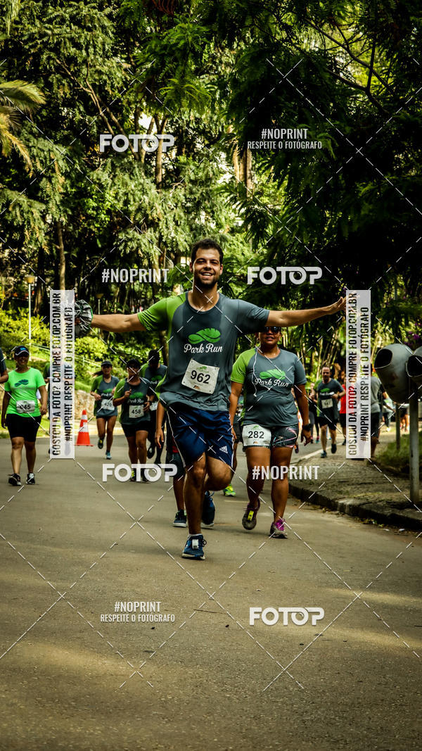 Buy your photos of the eventPark Run on Fotop