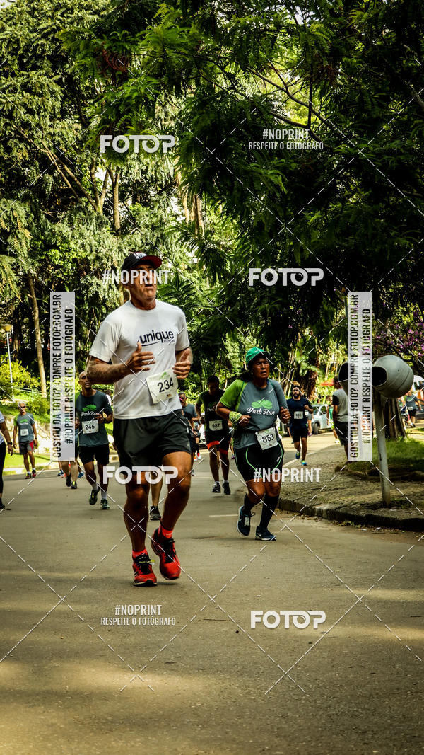 Buy your photos of the eventPark Run on Fotop