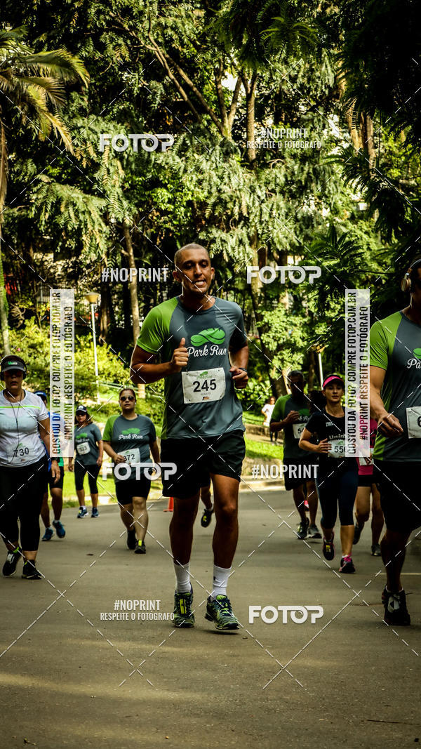 Buy your photos of the eventPark Run on Fotop