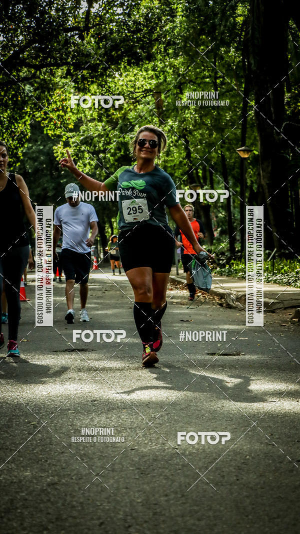 Buy your photos of the eventPark Run on Fotop