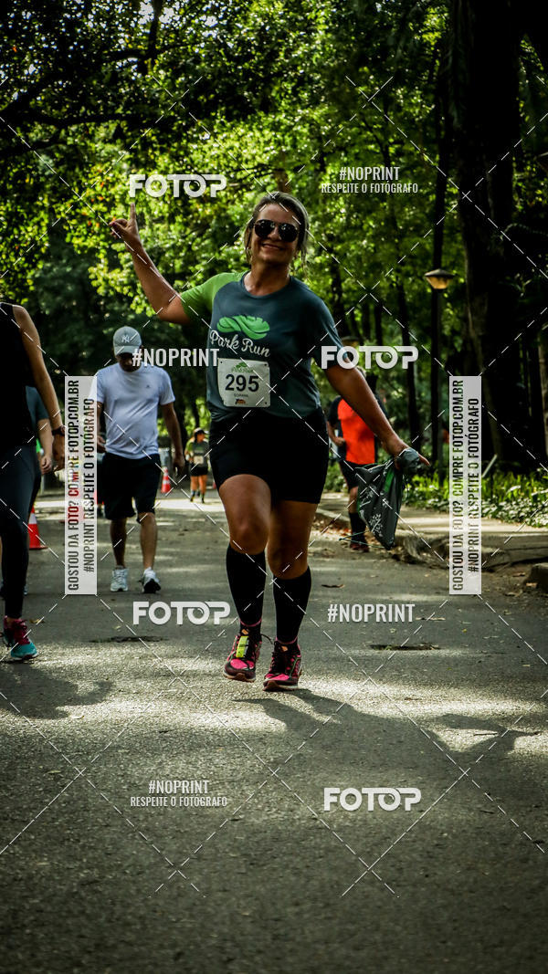 Buy your photos of the eventPark Run on Fotop
