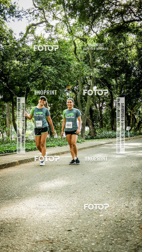 Buy your photos of the eventPark Run on Fotop