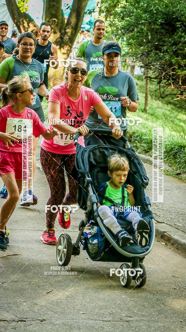 Buy your photos of the eventPark Run on Fotop