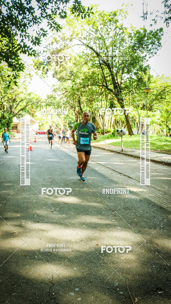 Buy your photos of the eventPark Run on Fotop