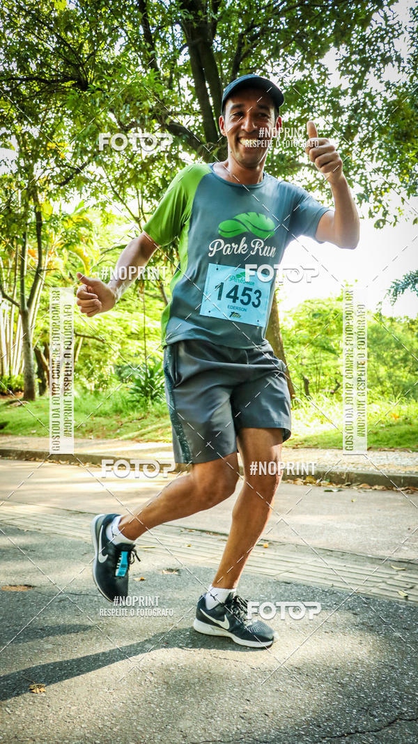 Buy your photos of the eventPark Run on Fotop