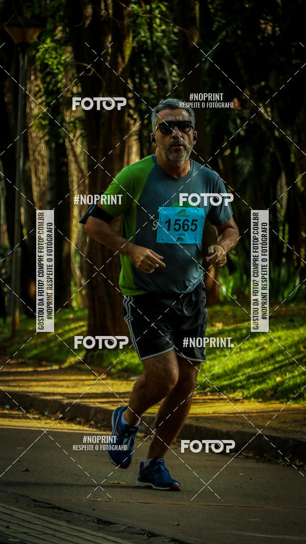 Buy your photos of the eventPark Run on Fotop