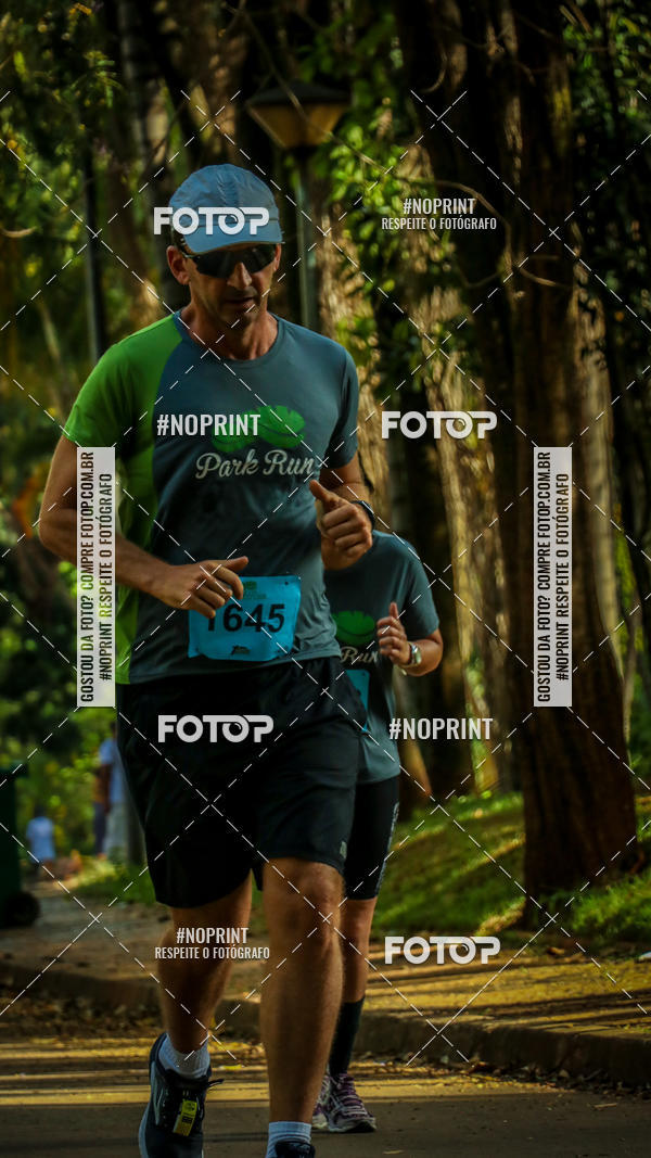 Buy your photos of the eventPark Run on Fotop