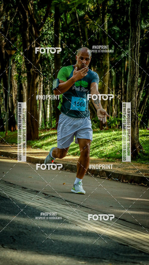 Buy your photos of the eventPark Run on Fotop