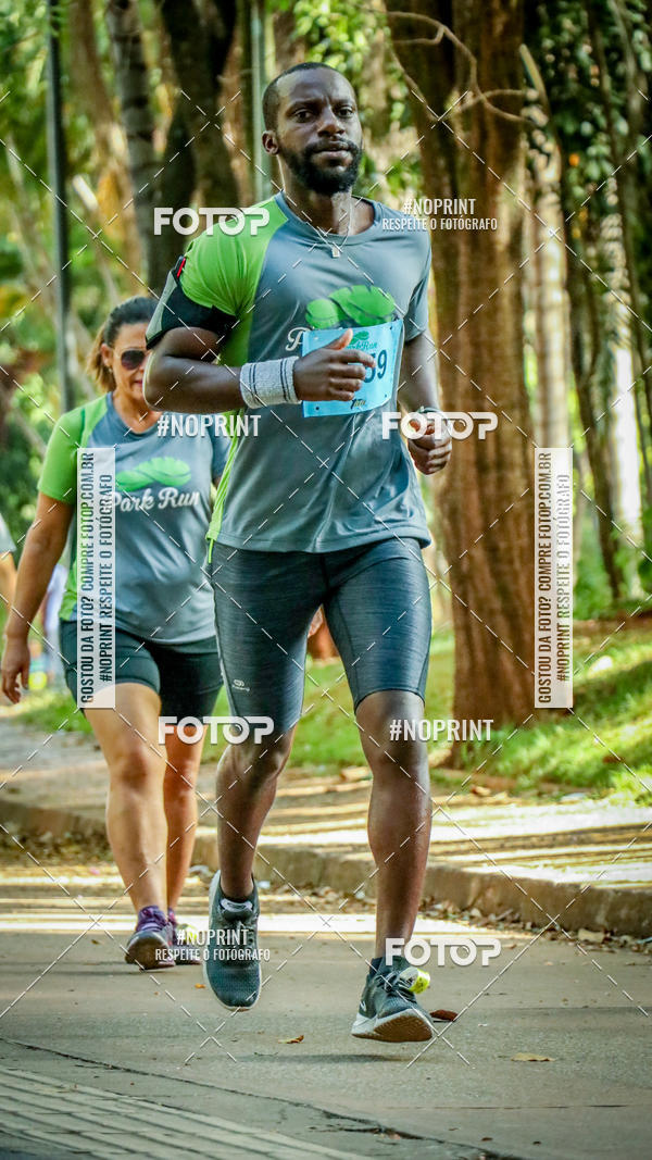Buy your photos of the eventPark Run on Fotop