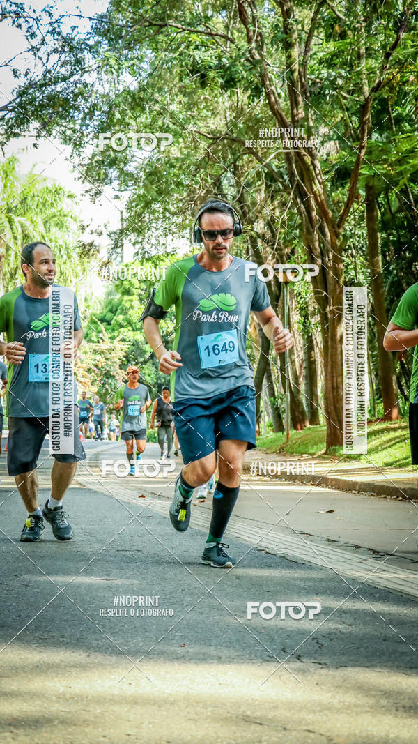 Buy your photos of the eventPark Run on Fotop