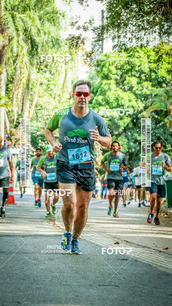 Buy your photos of the eventPark Run on Fotop