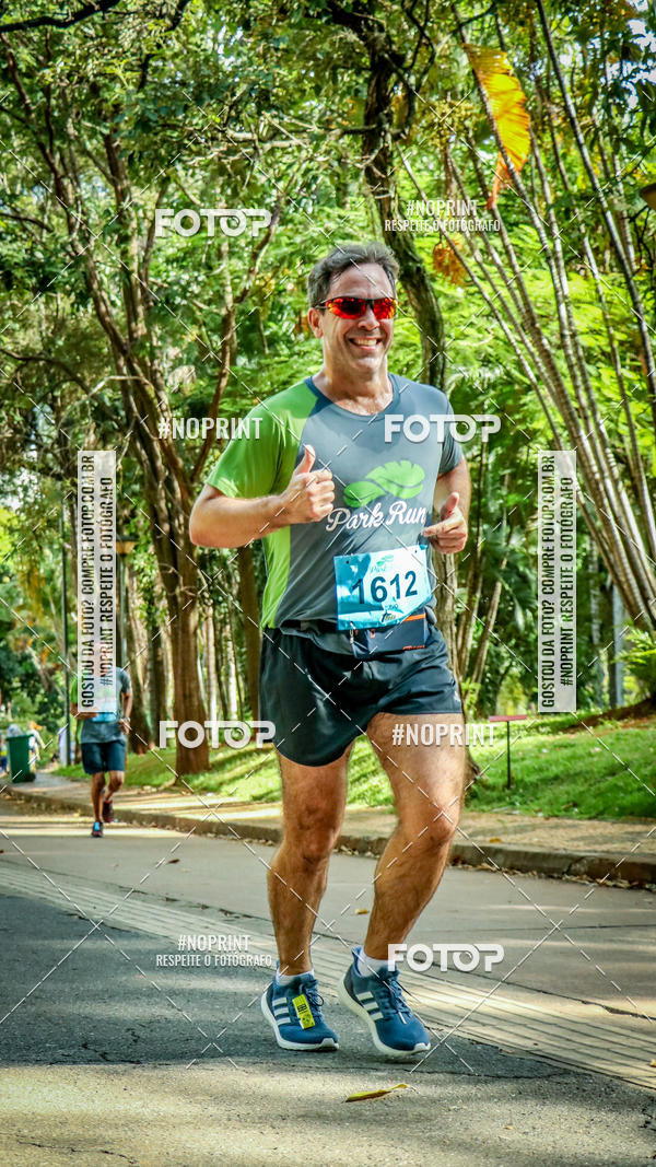 Buy your photos of the eventPark Run on Fotop