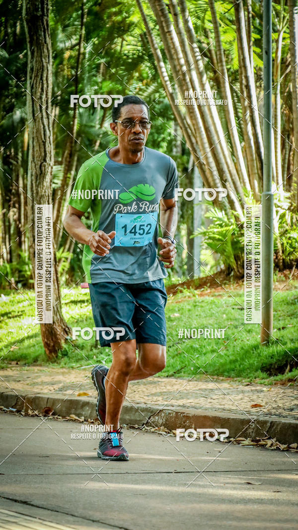 Buy your photos of the eventPark Run on Fotop
