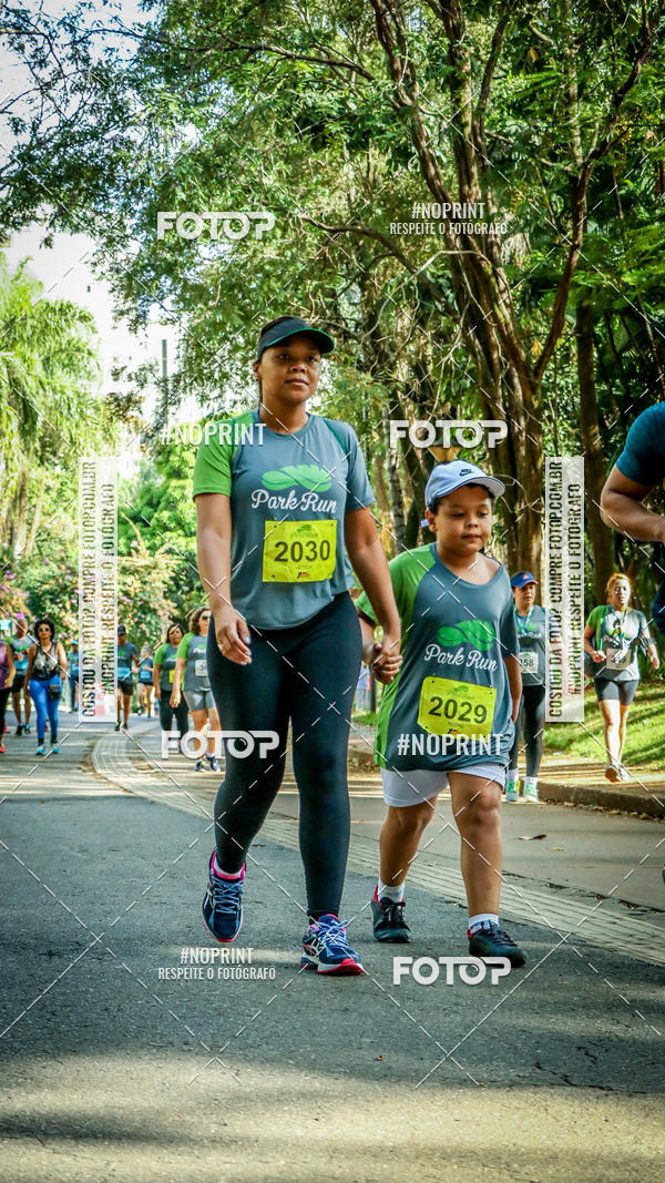 Buy your photos of the eventPark Run on Fotop