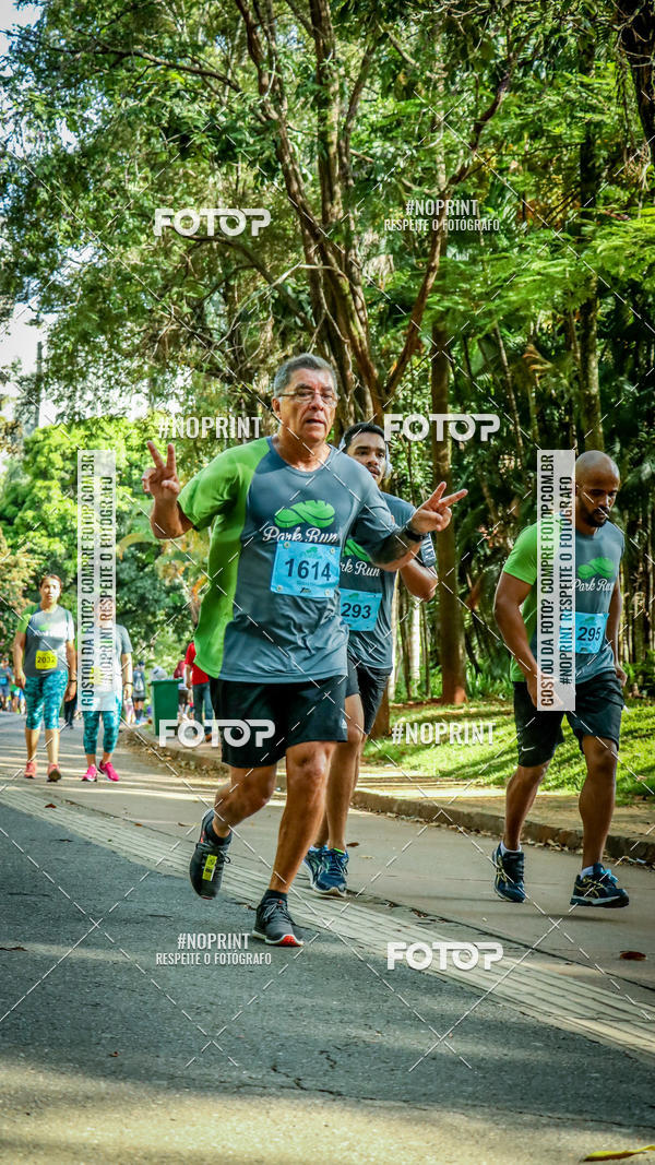 Buy your photos of the eventPark Run on Fotop