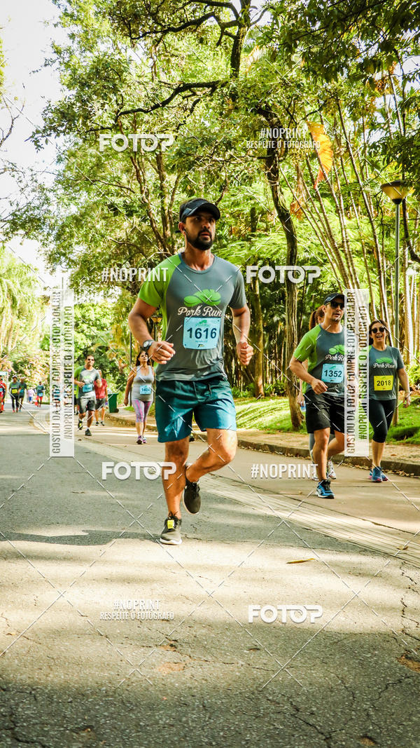 Buy your photos of the eventPark Run on Fotop