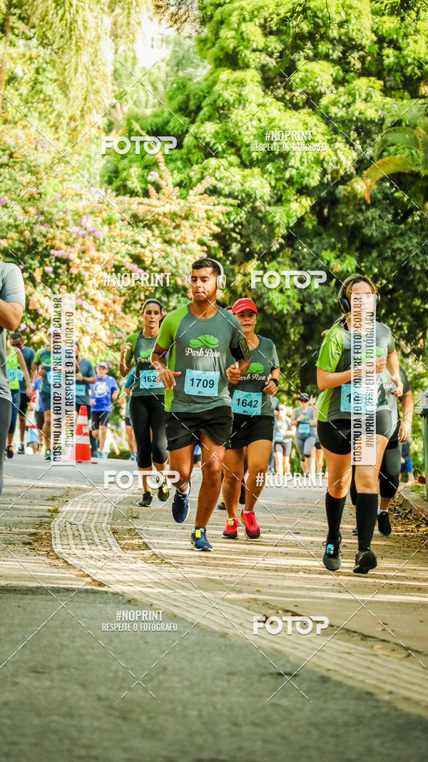 Buy your photos of the eventPark Run on Fotop