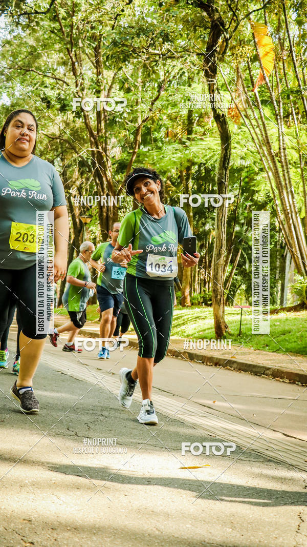 Buy your photos of the eventPark Run on Fotop