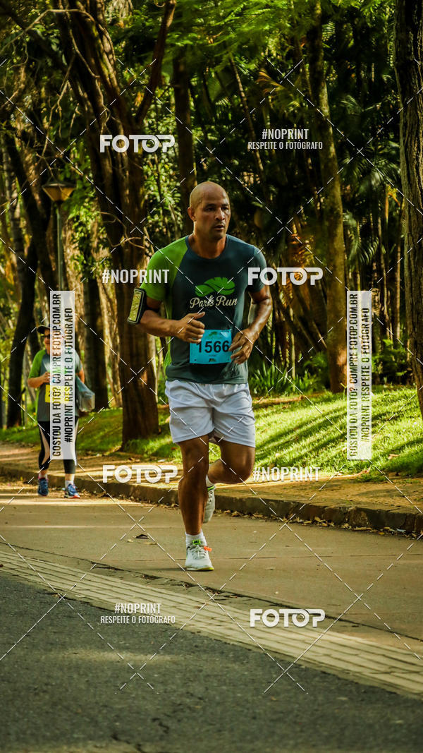 Buy your photos of the eventPark Run on Fotop