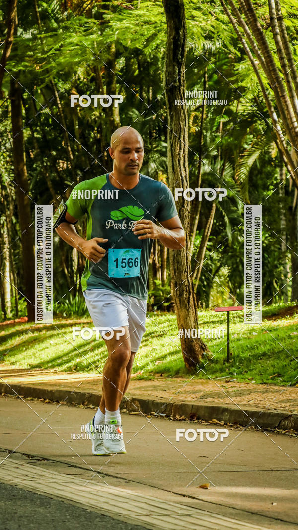 Buy your photos of the eventPark Run on Fotop