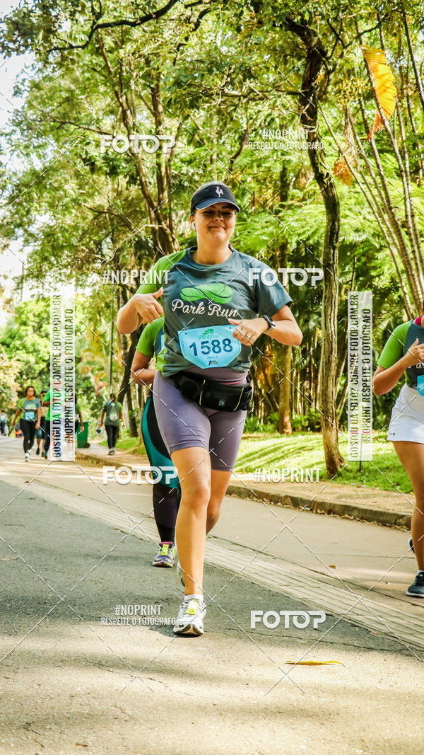 Buy your photos of the eventPark Run on Fotop