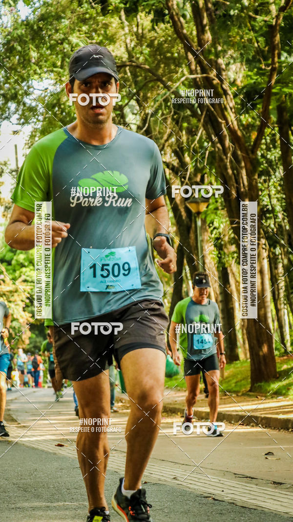 Buy your photos of the eventPark Run on Fotop