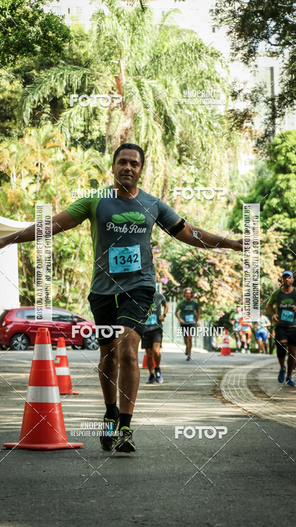 Buy your photos of the eventPark Run on Fotop