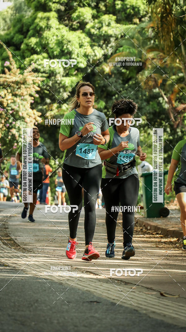 Buy your photos of the eventPark Run on Fotop