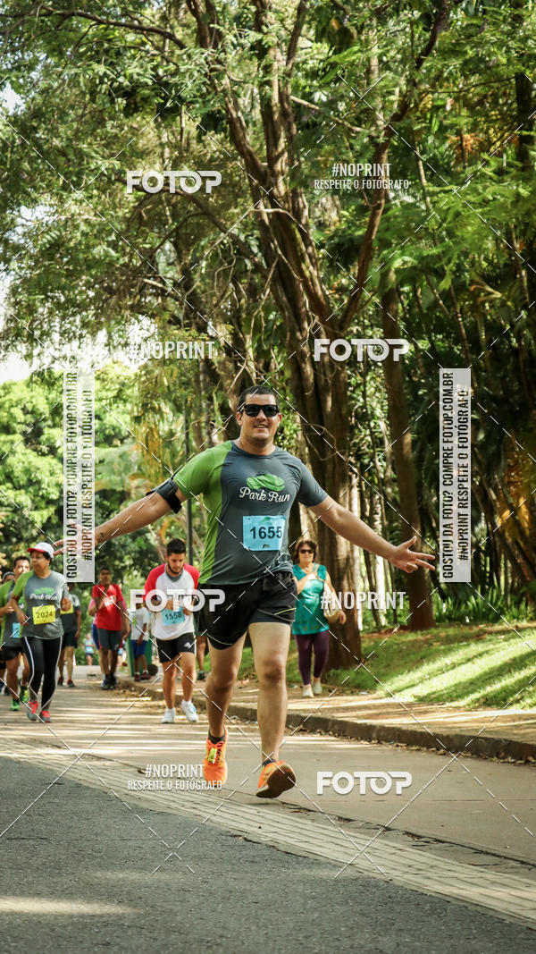 Buy your photos of the eventPark Run on Fotop